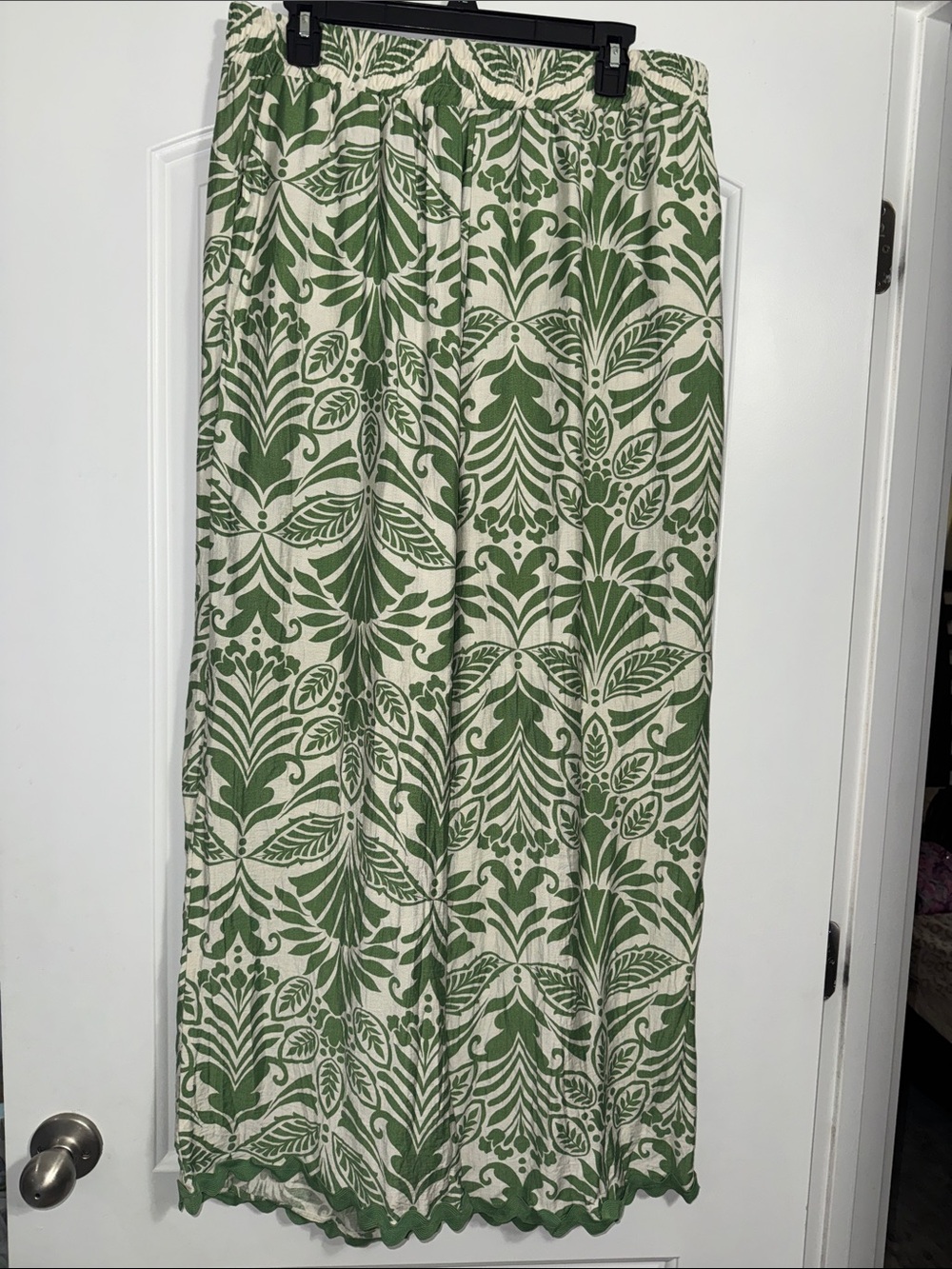 Chic Soul Green Patterned Flowy Pants